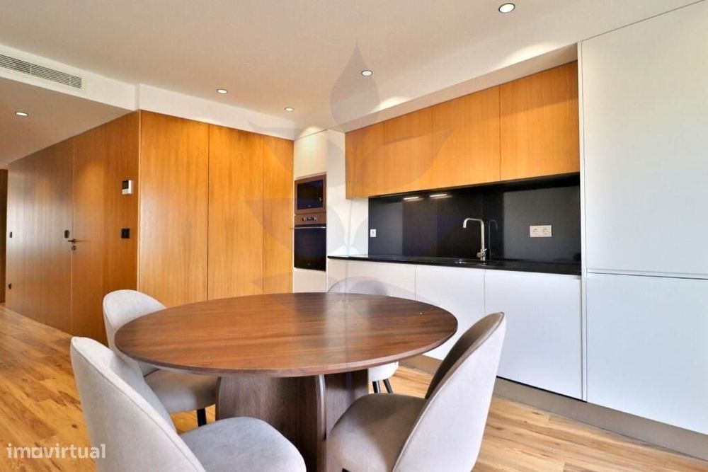 Apartamento T2 no centro da cidade - Totalmente Mobilado e Equipado