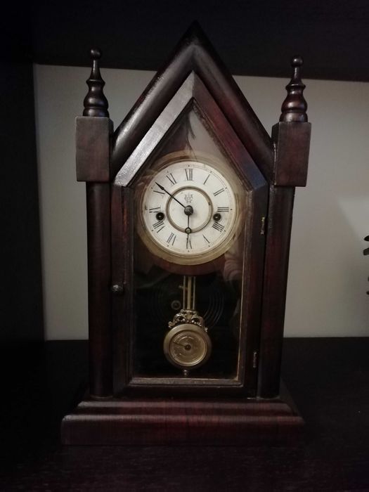 Relógio de capela, estilo gótico - sec XIX