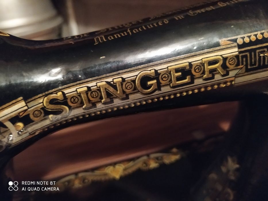 Máquina Singer em perfeito estado