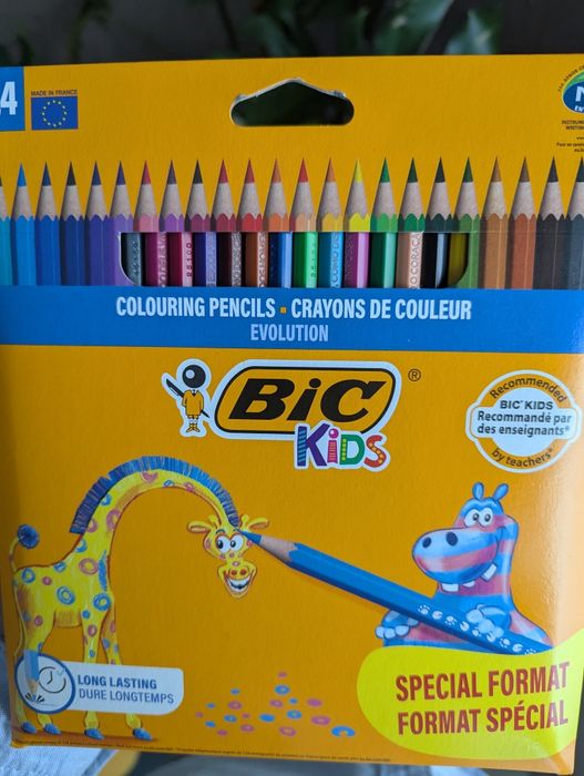 Lápis de cor com versículos bíblicos