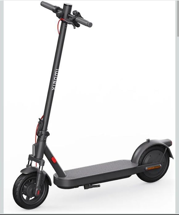 Hulajnoga elektryczna XIAOMI Scooter Elite 45km 400W 10"