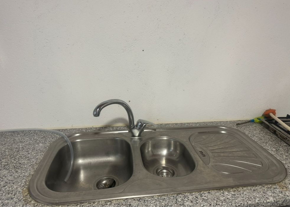 Arrendo T0, kit net, loft!