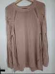Sweter z dziurami River Island