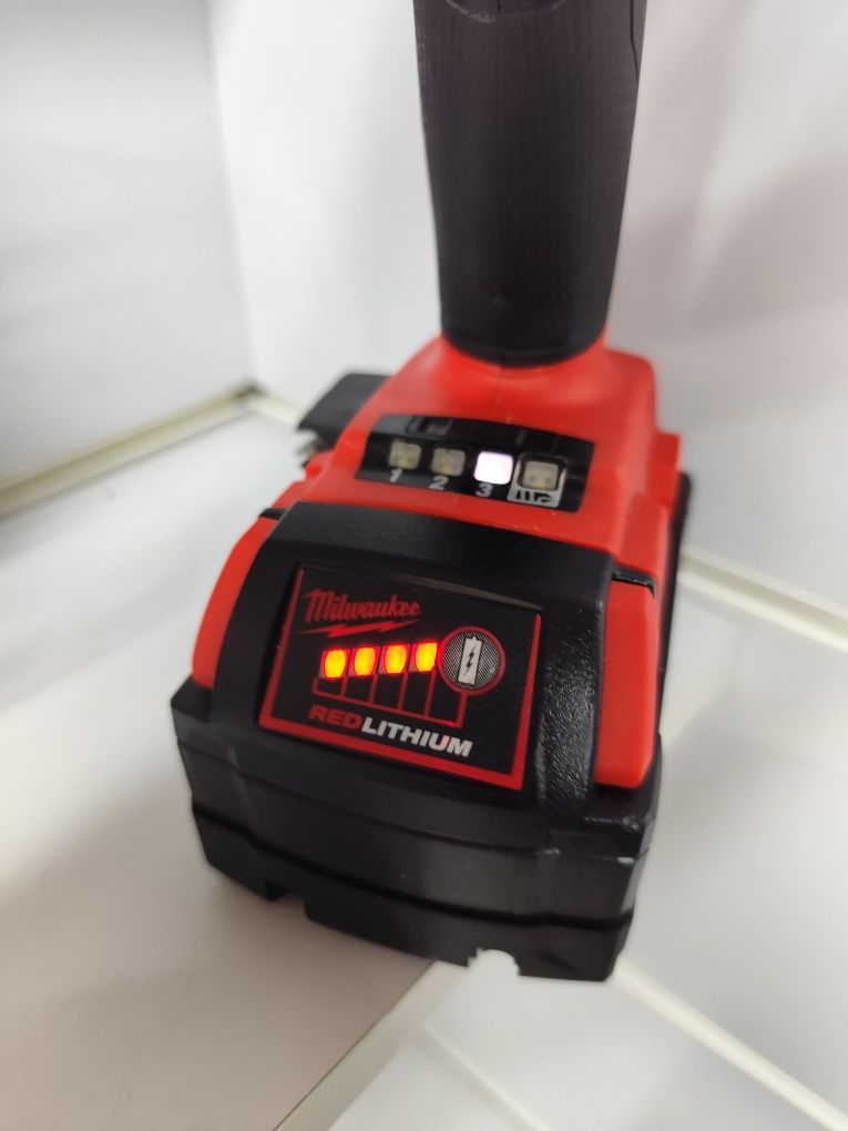 Milwaukee M18 FQID акумуляторний безщітковий імпакт Мілвоке