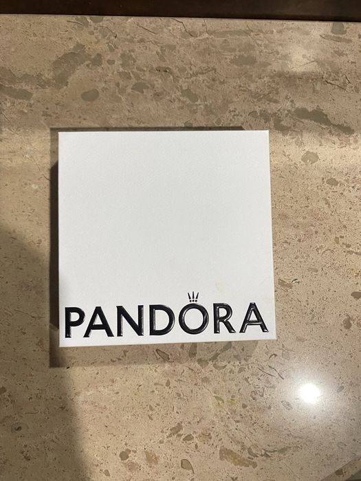 Pulseira Pandora original em prata - nova, com caixa.