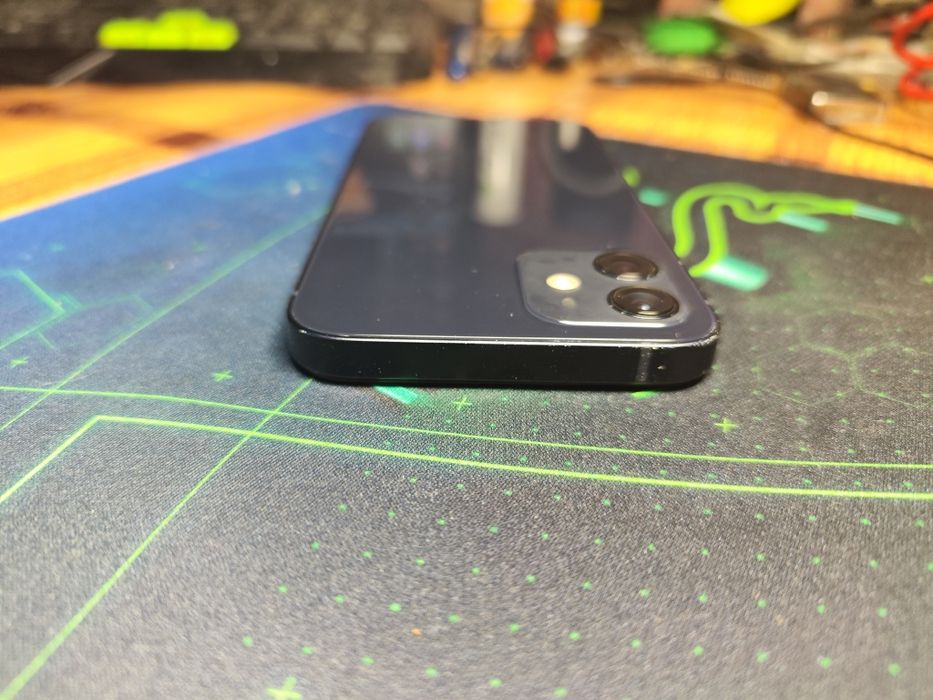 Apple 12 iCloud заблокований