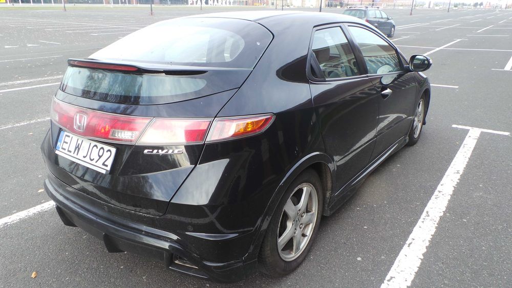 Honda Civic  VIII   2.2  Diesel  140KM
