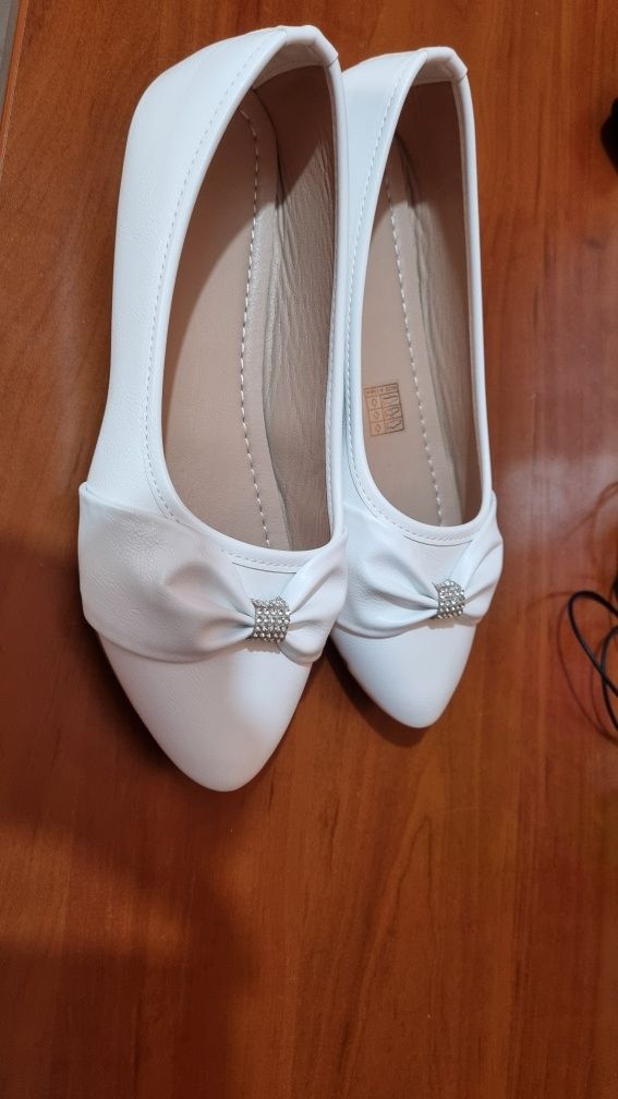 Sapatos / sabrinas