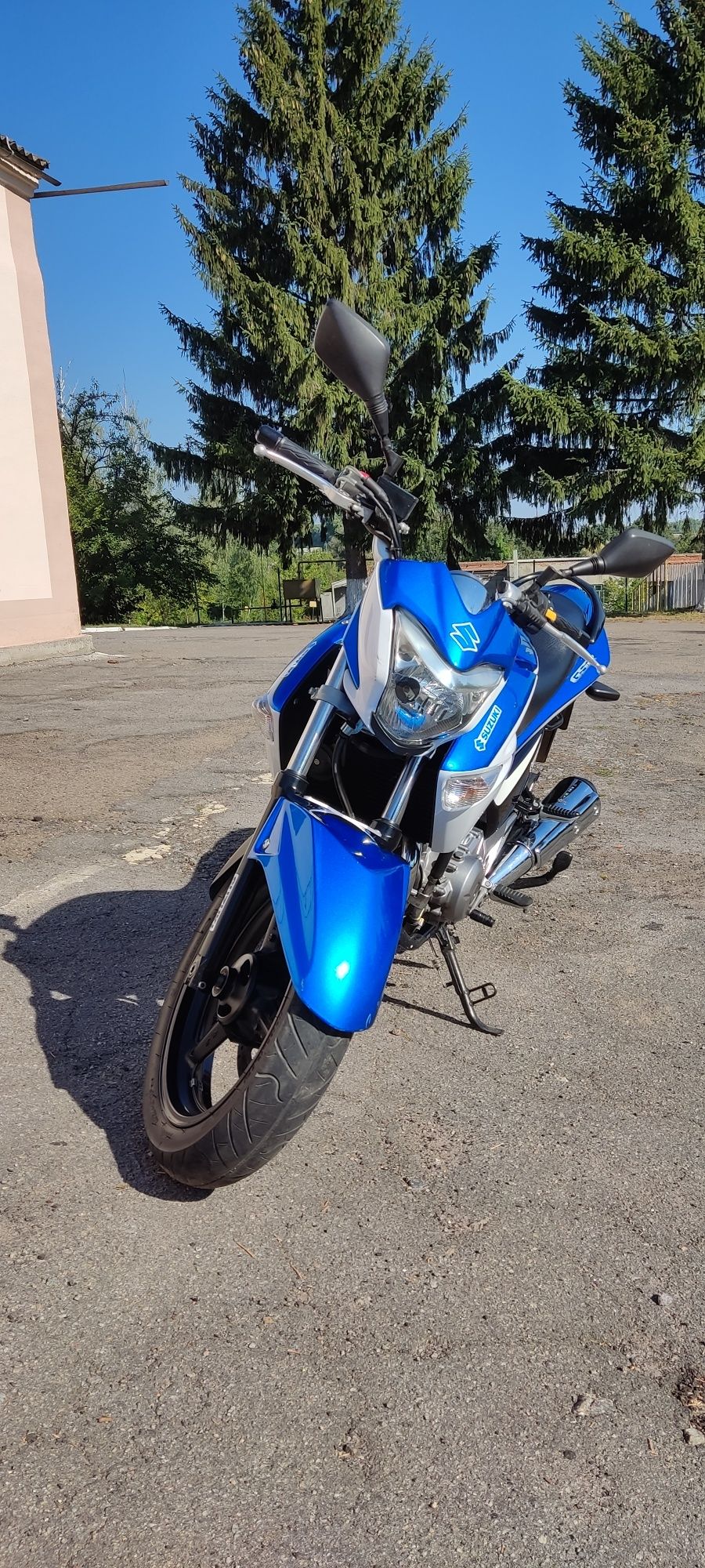 Suzuki GSR 250 Японець