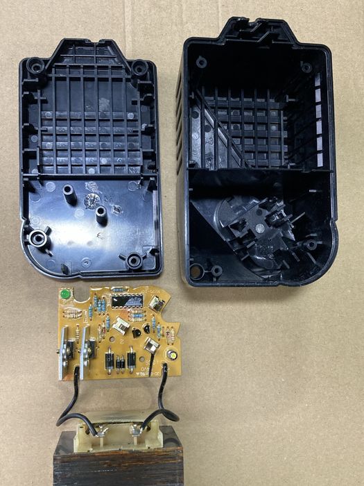 Ładowarka Bosch AL 1419 DV 7,2-14,4V