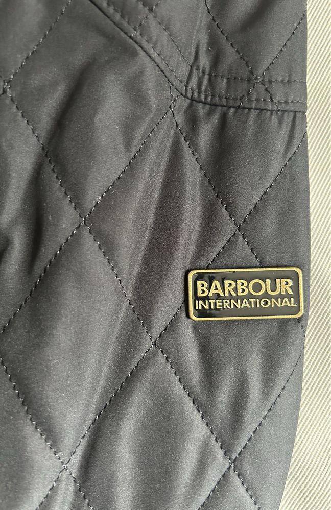 Barbour lekka pikowana kurtka oryginał