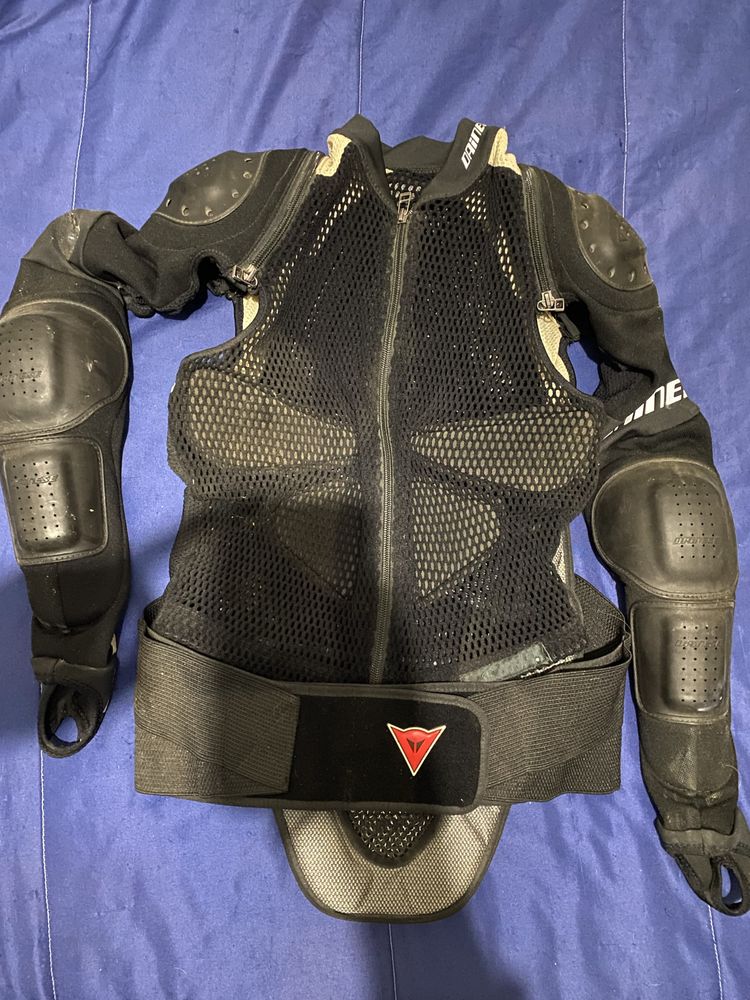 Colete dainese tamanho M