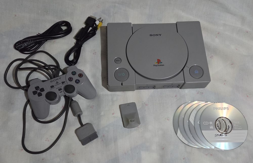 PlayStation 1 Ps1 fat com comando