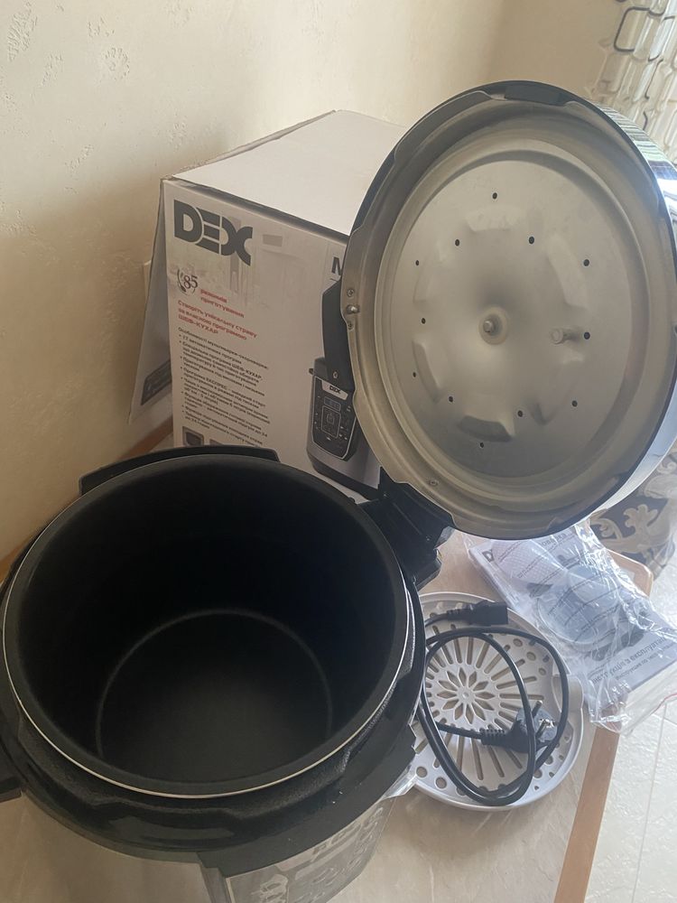 Мультиварка Dex DPC 60 Silver, 1000W