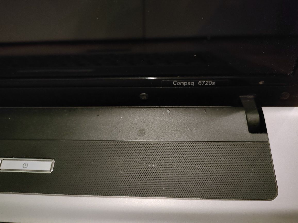 Laptop HP Compaq 6720s 15,4" sprawny Notebook z oryginalną ładowarką