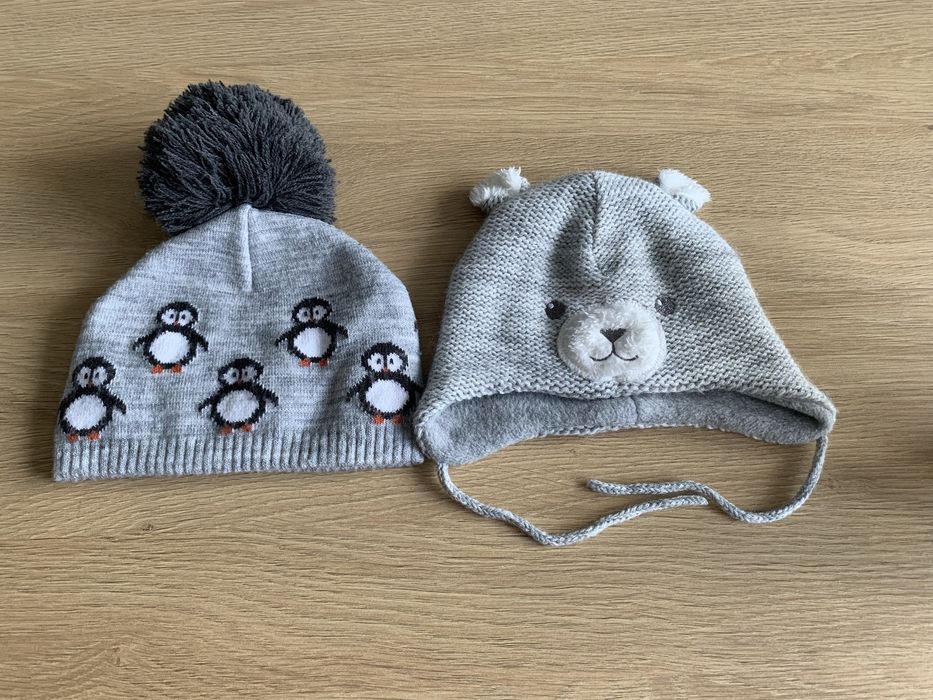 Dwie czapeczki dla niemowlaka