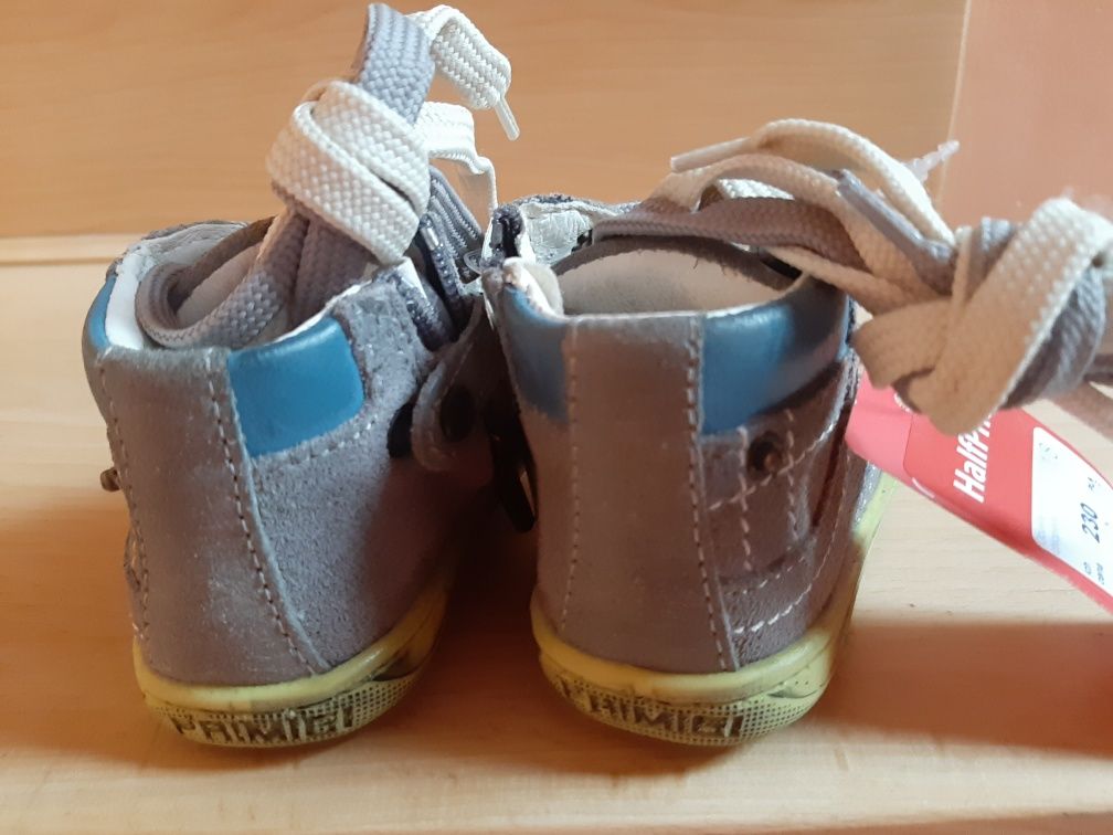 Włoskie sneakersy Primigi, rozm.18, Pierwsze Kroki, skóra, metka