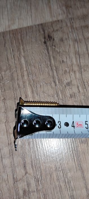 Метиз латунь. Саморезы по дереву. Дверной саморез. Навесы саморезы