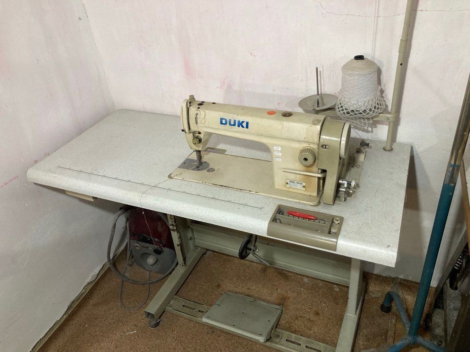 Швейная машинка, оверлок и раскройное оборудование. Распродажа