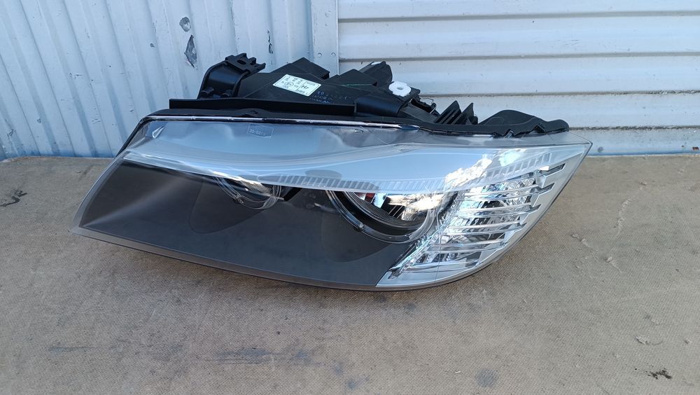 Vendo farol esquerdo de BMW 3 series E90, 91 ano 2006/11