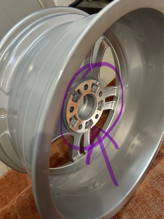 Renowacja Felg toczenie CNC Prostowanie Malowanie Spawanie