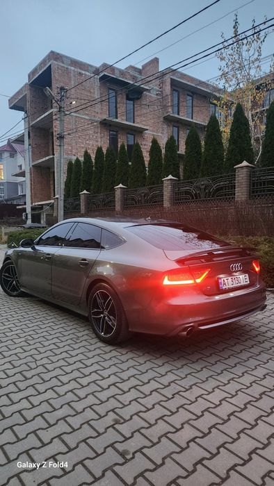 Audi A7 s line матриція проекція