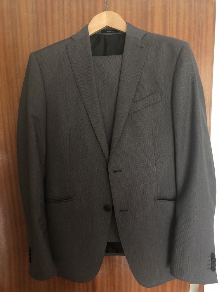 Fato Suits Inc numero 50/40