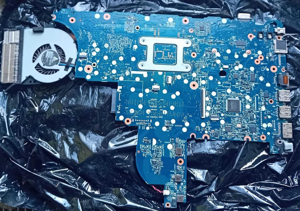 (6) płyta główna HP 640 G2 z procesorem Intel® Core™ i3-6100U