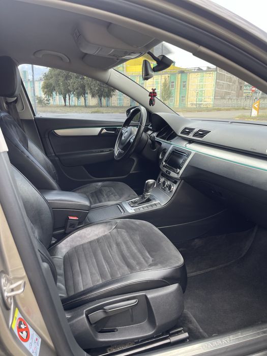 Продам свой Volkswagen Passat B7 (пассат) Highline 1.8 TSI DSG 2012рік