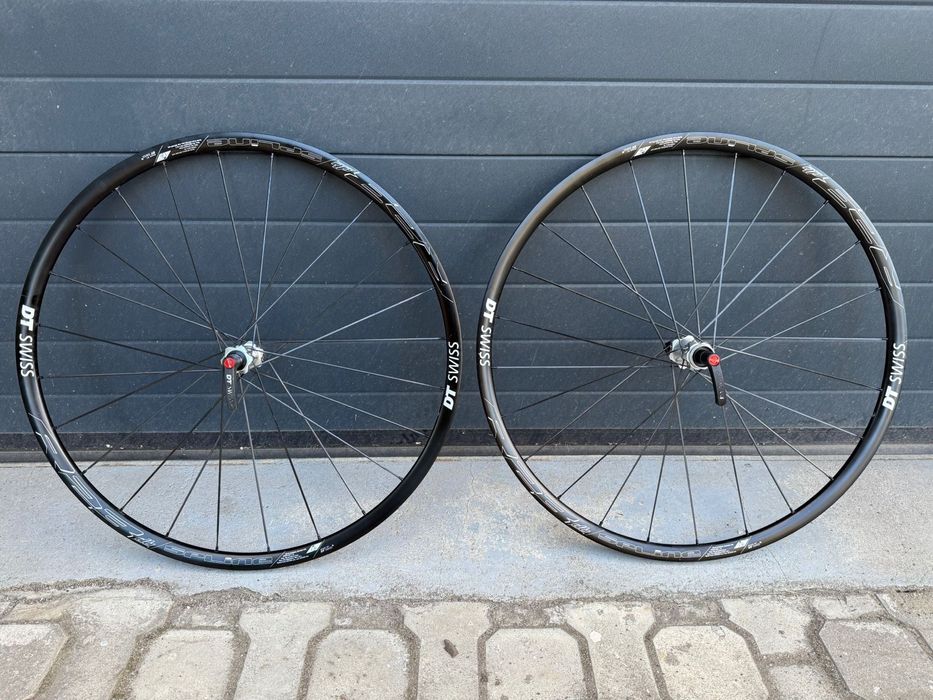 Koła DT Swiss Spline 700c 28” Centerlock Sztywne Osie Shimano Komplet