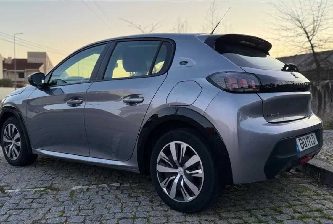 Peugeot e-208 (44.000kms - 136cv - Excelente estado)