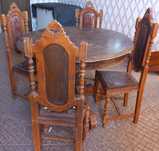 Vendo mesa de sala mais 4 cadeiras
