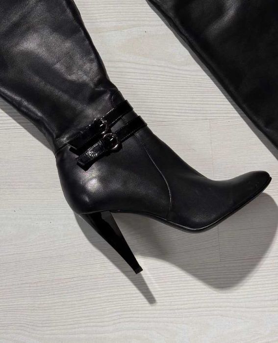 Продам жіночі чобітки