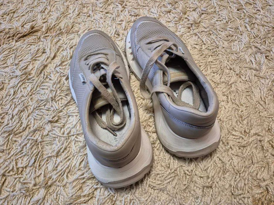 Жіночі кросівки LifeExpert, розмір 38, устілка 25.5 см