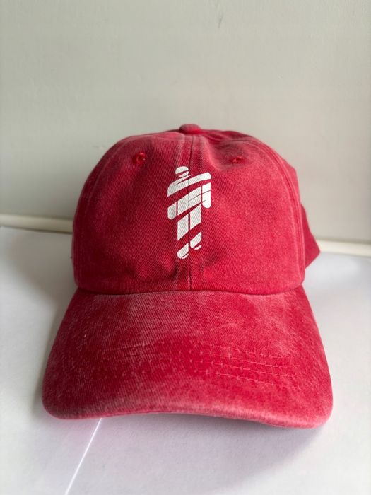 Czapka z daszkiem Billie Eilish Bad Guy czerwona prezent