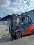 Газовий навантажувач Linde H25T/600 + 2х палетний захват KAUP