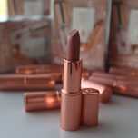 Матова помада charlotte tilbury pillow talk 1,5 г