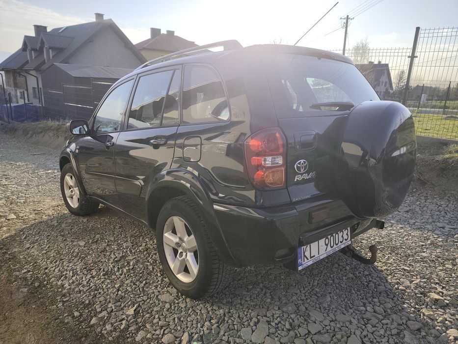 Toyota RAV4 2004r polift z Włoch zdrowa bez rdzy  2.0 D4D  4x4 diesel