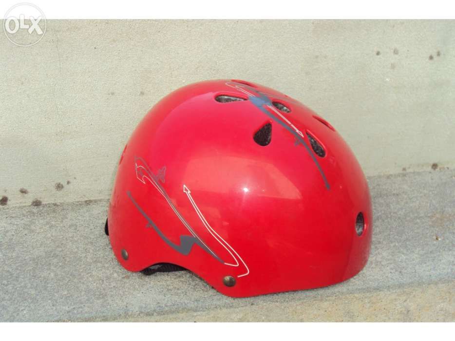 Capacete vermelho com ajustador (48-52cm) - Decathlon