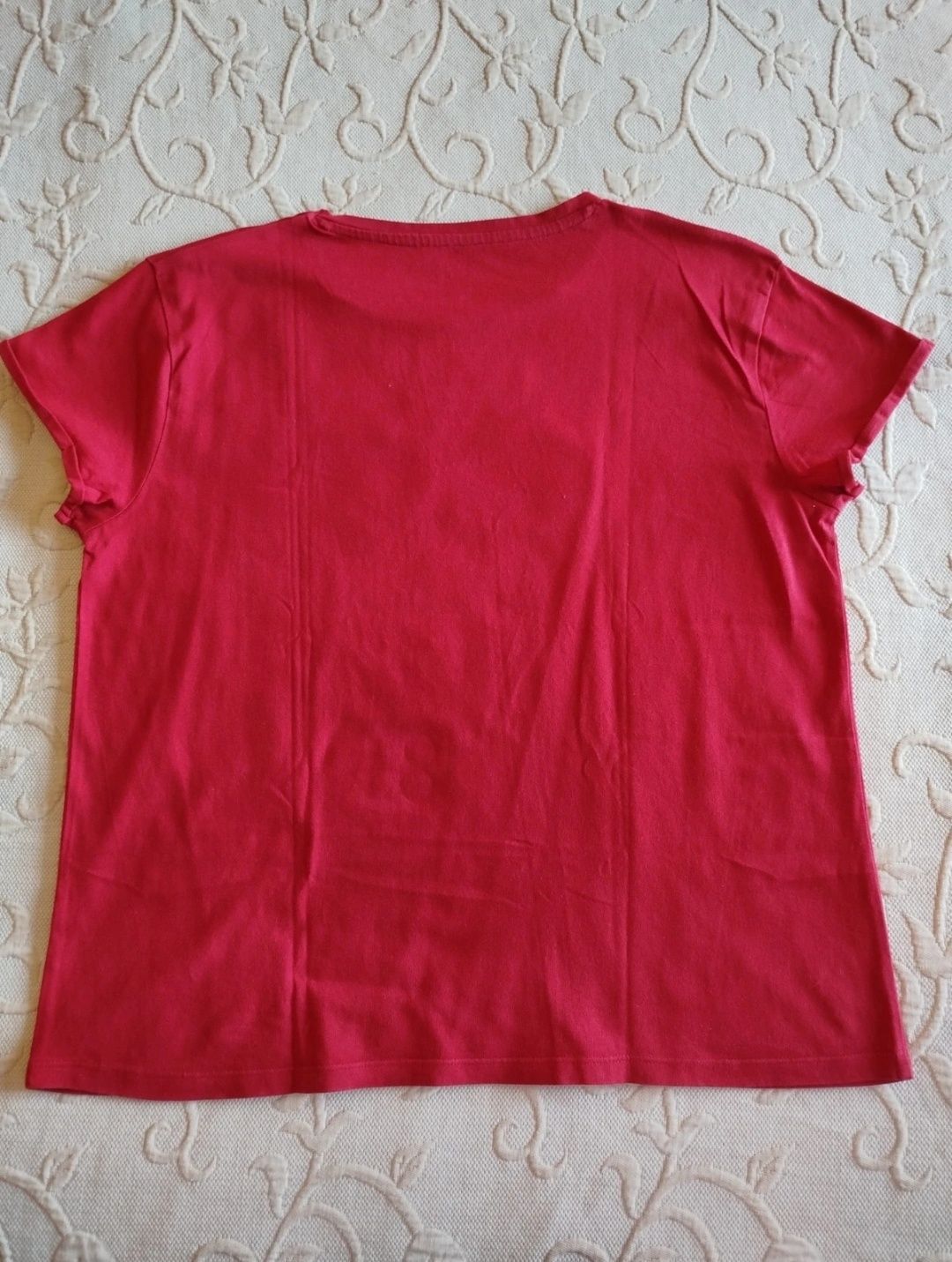 T-shirt vermelha estampada