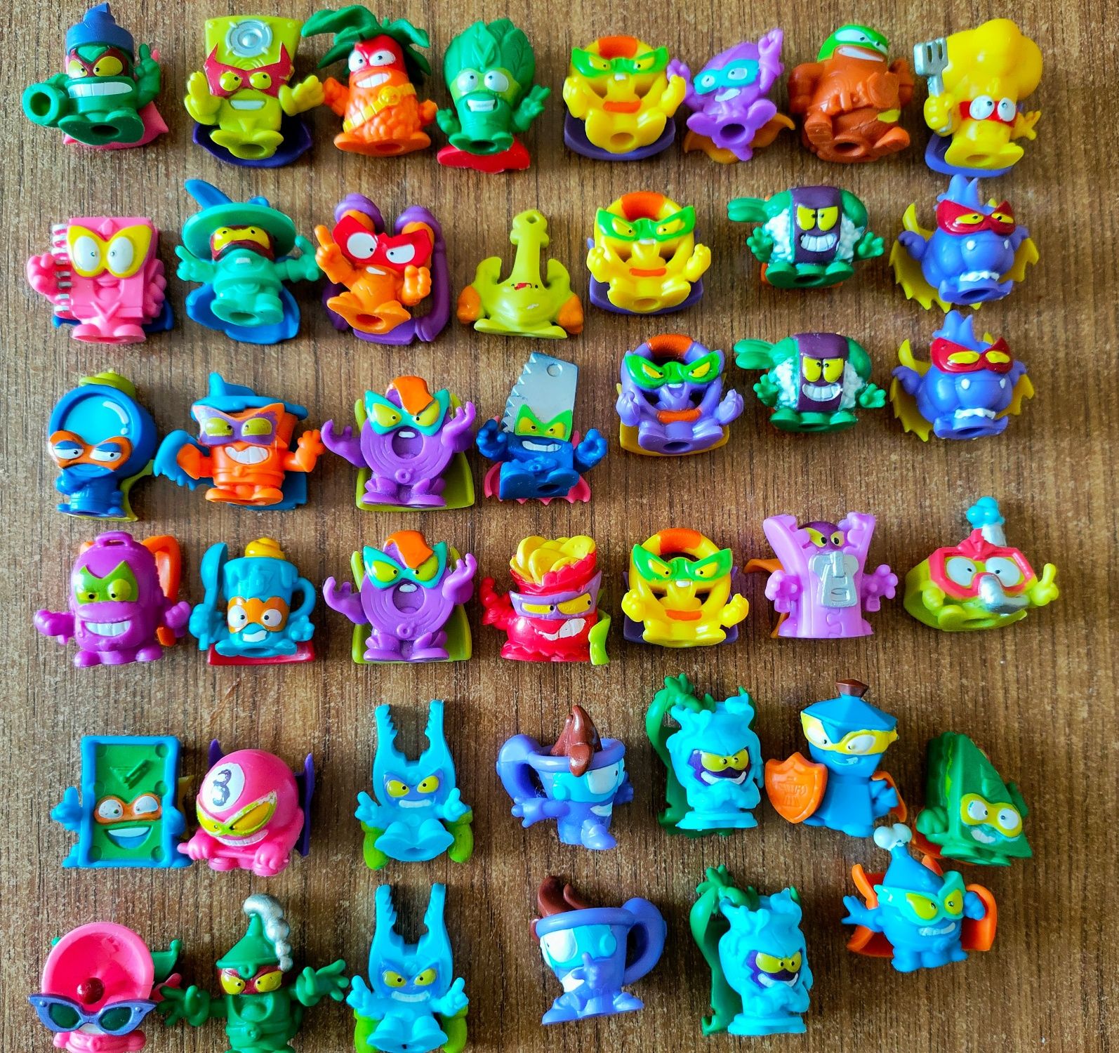 Figurki Super Zings