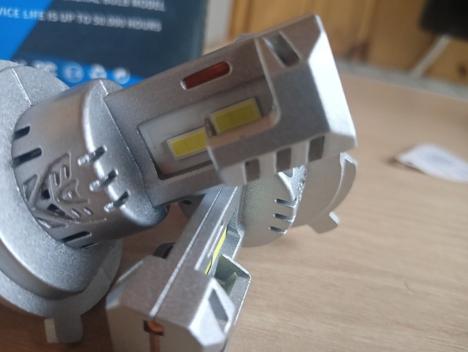 Якісні і потужні авто лампи пара  LED H7 лед