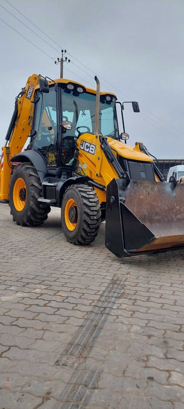 послуги спецтехніки гусеничний екскаватор JCB JS 290 вага 31т