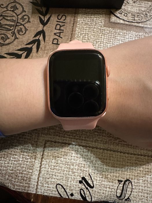 Смарт годинник пудра х7 у  ідеальному стані