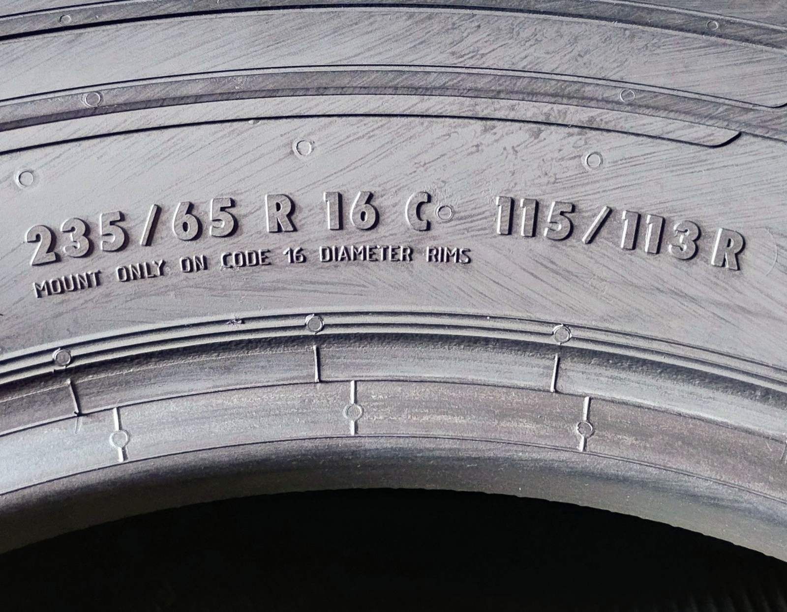 Шини літні R16C 235/65 Continental Conti Van Contact 200