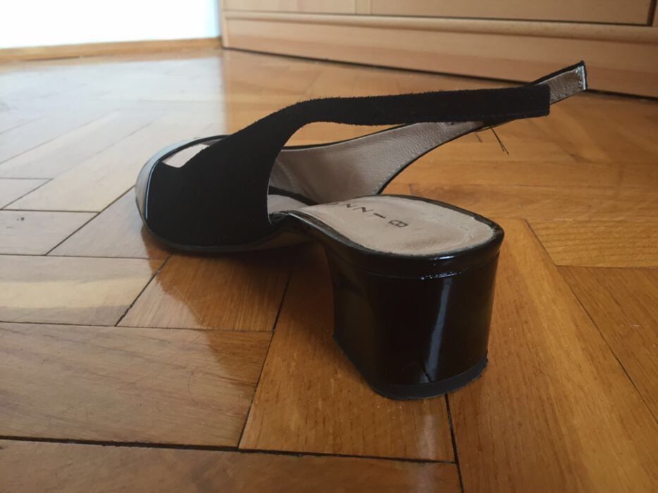 Wizytowe czarne buty