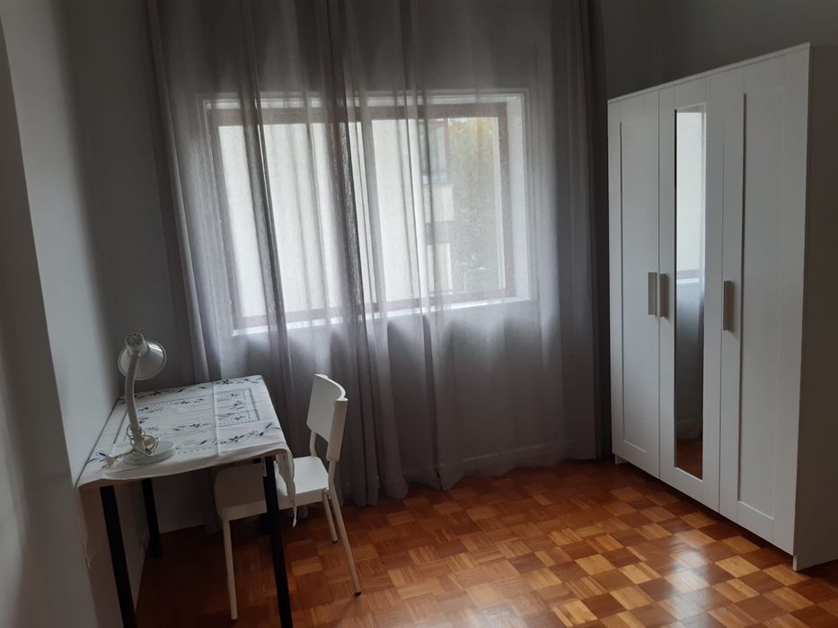 Quarto para estudante