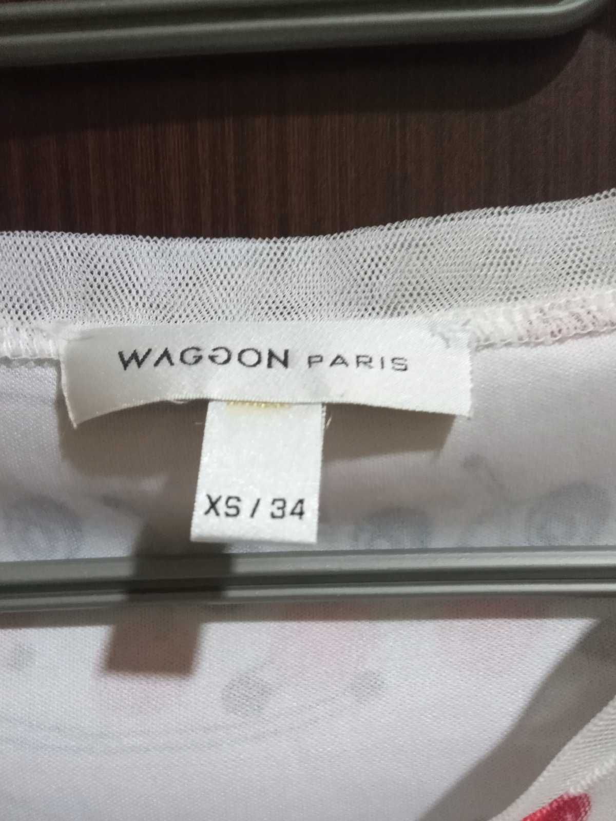 Платье фирмы WAGGON 3d эффект принт вишня