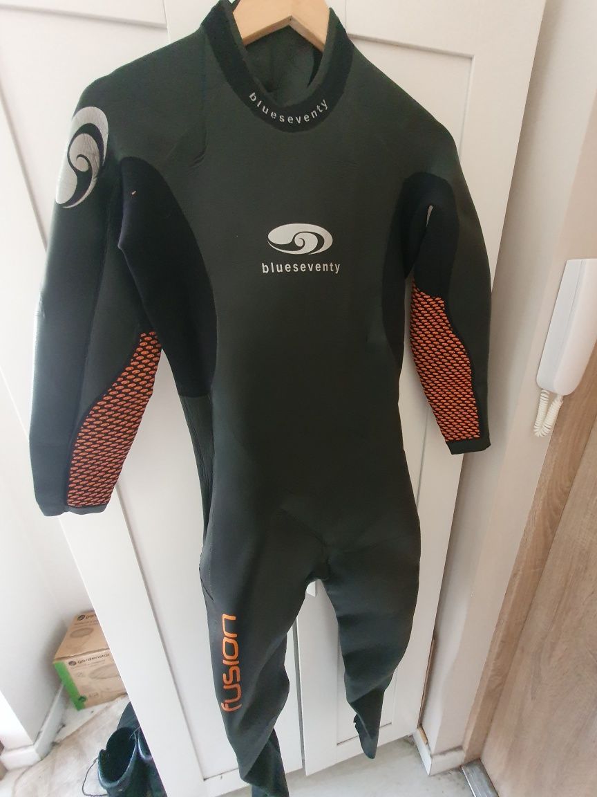 pianka triathlonowa blueseventy fusion ML, triathlon