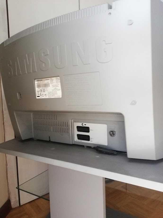 Televisão SAMSUNG WS-32M066V CRT 32'' Full HD
